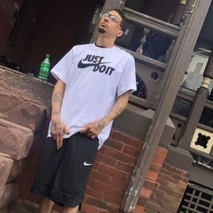 Meet your Posher, Adrian